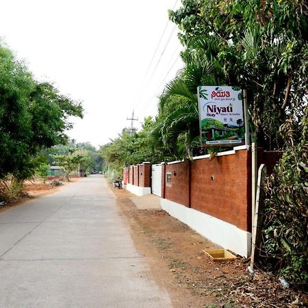 Niyati Home Stay Gokarna  Ngoại thất bức ảnh