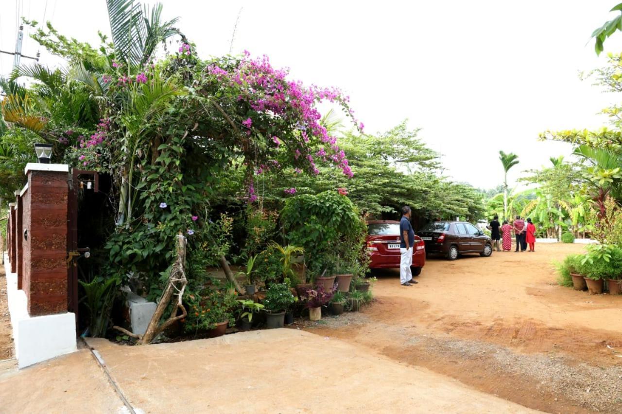 Niyati Home Stay Gokarna  Ngoại thất bức ảnh